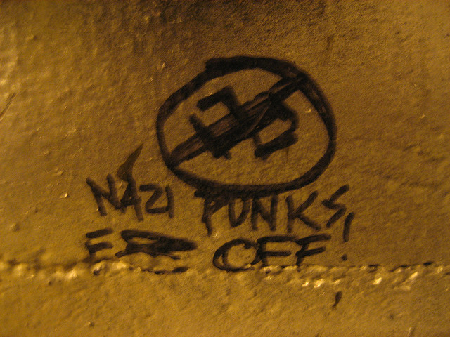 4210418442_2d47ba6479_z