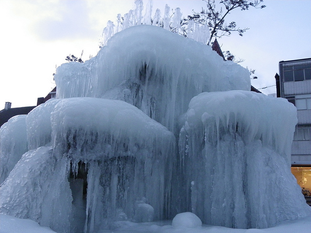 6921011745_54cc8b7038_z